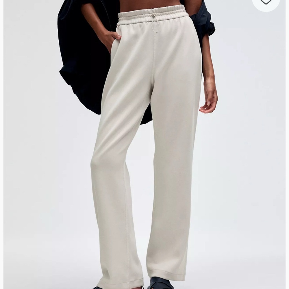 Lululemon softstream pants. Worn one time. Size 4. Beautiful and so soft!